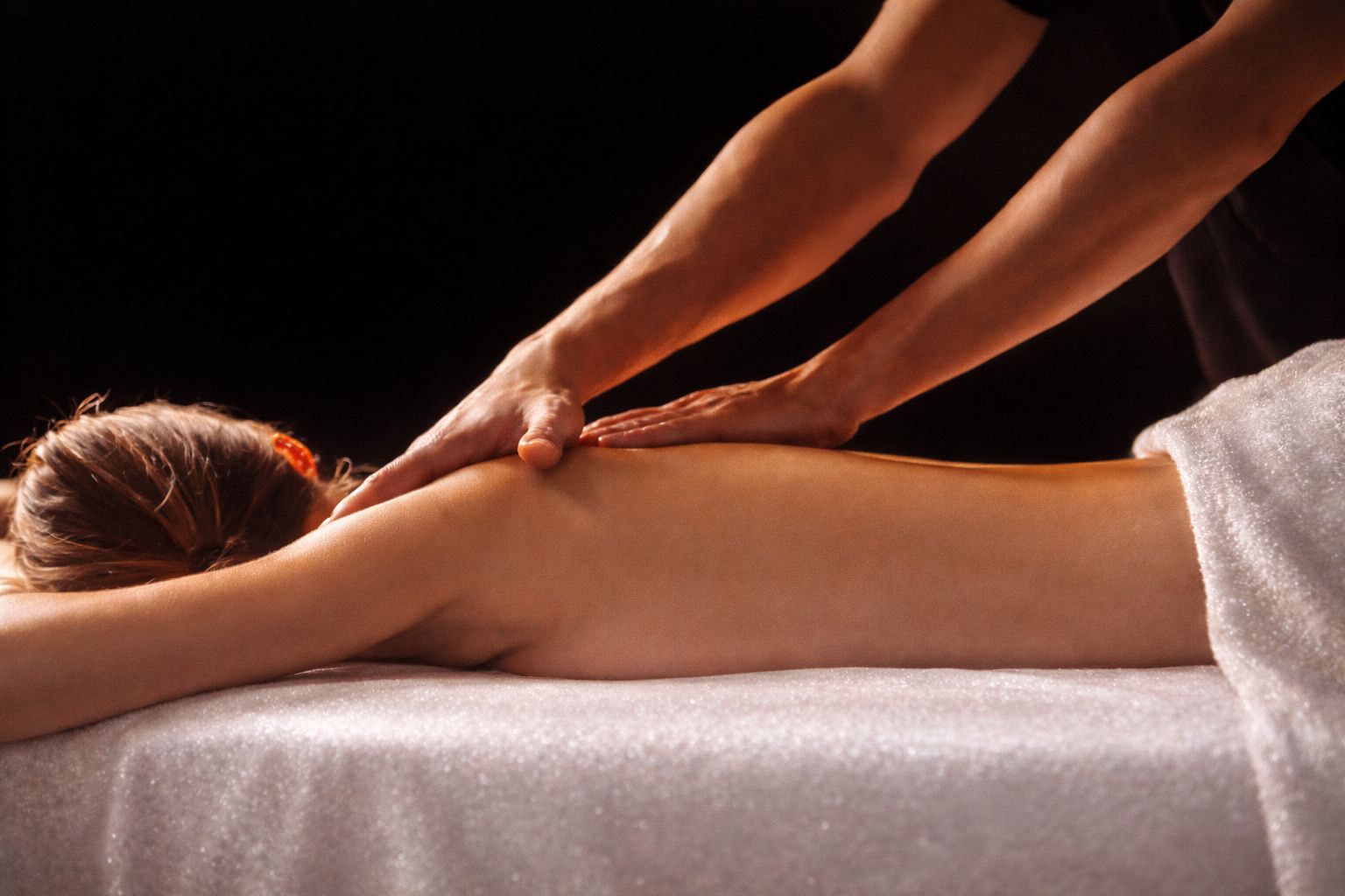 Full Body Relaxing Massage · Algilà Fes
